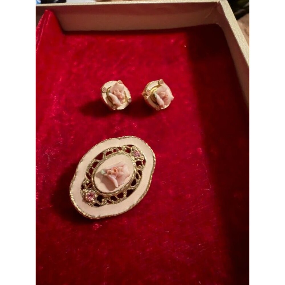 Vintage 1928 Jewelry Co. Pink Porcelain Rose Brooch & Earring Set